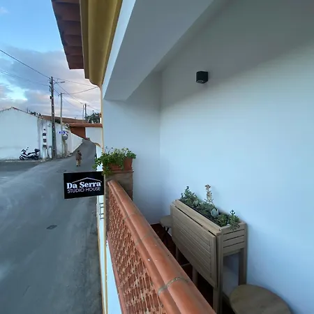 Da Serra House * Alqueidao da Serra